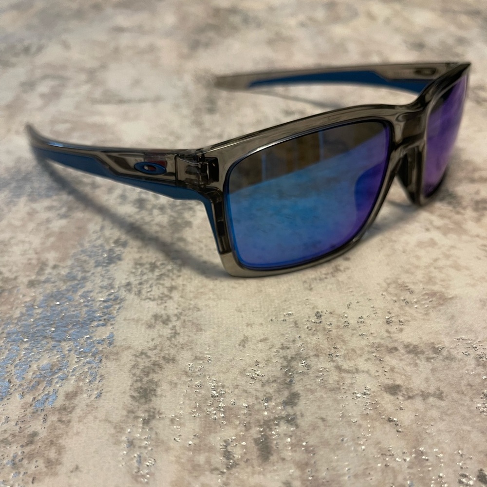 Oakley MainLink sunglasses Grey & Blue